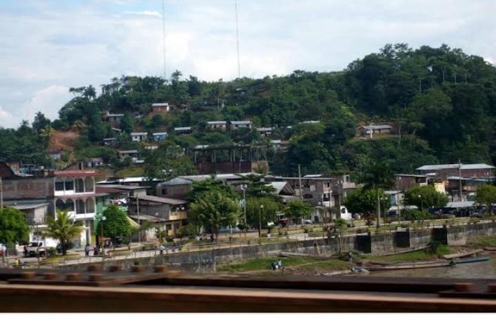 Hospedaje Independencia Pucallpa Esterno foto