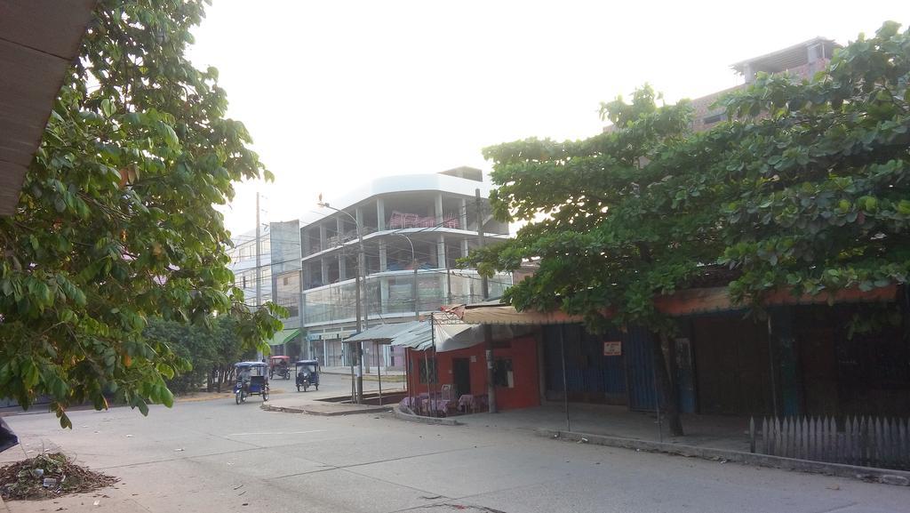 Hospedaje Independencia Pucallpa Esterno foto