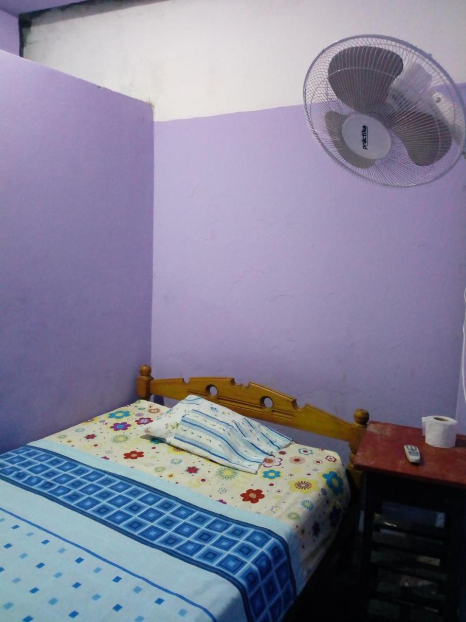 Hospedaje Independencia Pucallpa Esterno foto